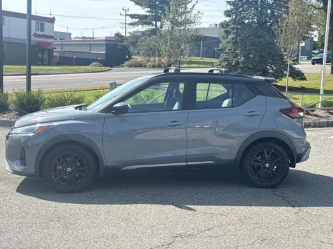 More photos of 2021 Nissan Kicks SR at CarLink Morristown, NJ
