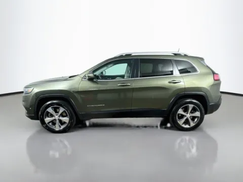 More photos of 2019 Jeep Cherokee Limited at CarLink Morristown, NJ