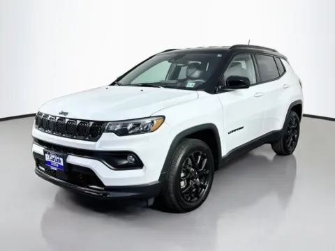 Another view of 2023 Jeep Compass Latitude for sale in Morristown, NJ at CarLink Morristown