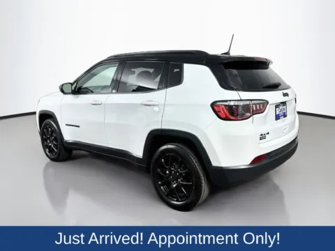 More photos of 2023 Jeep Compass Latitude at CarLink Morristown, NJ