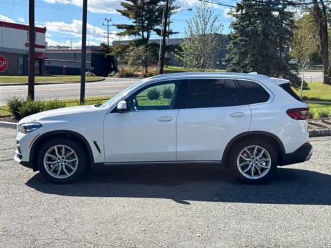 More photos of 2020 BMW X5 xDrive40i at CarLink Morristown, NJ