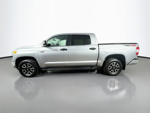 More photos of 2017 Toyota Tundra SR5 at CarLink Morristown, NJ