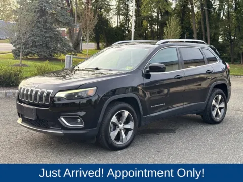 Another view of 2019 Jeep Cherokee Limited for sale in Morristown, NJ at CarLink Morristown