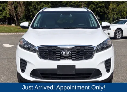 Photos of 2019 Kia Sorento LX for sale in Morristown, NJ at CarLink Morristown