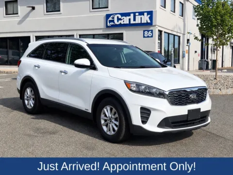 White 2019 Kia Sorento LX for sale in Morristown, NJ