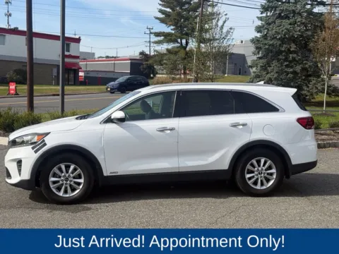 More photos of 2019 Kia Sorento LX at CarLink Morristown, NJ