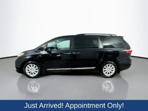 More photos of 2016 Toyota Sienna XLE Premium at CarLink Morristown, NJ