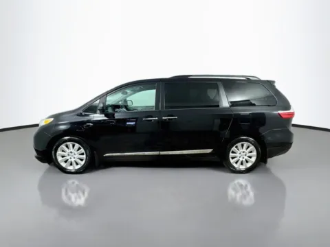 More photos of 2016 Toyota Sienna XLE Premium at CarLink Morristown, NJ