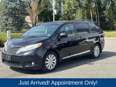 Another view of 2016 Toyota Sienna XLE Premium for sale in Morristown, NJ at CarLink Morristown