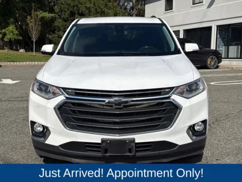 Photos of 2020 Chevrolet Traverse LT for sale in Morristown, NJ at CarLink Morristown