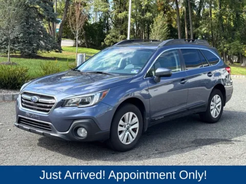 Another view of 2018 Subaru Outback 2.5i Premium for sale in Morristown, NJ at CarLink Morristown