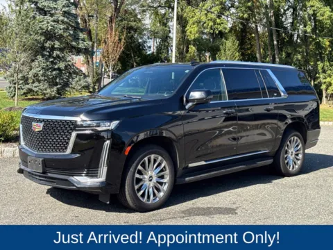 Another view of 2022 Cadillac Escalade ESV Premium for sale in Morristown, NJ at CarLink Morristown