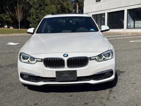 Photos of 2018 BMW 3 Series 330i xDrive for sale in Morristown, NJ at CarLink Morristown