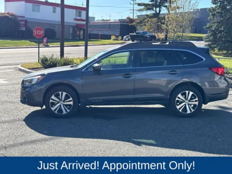 More photos of 2019 Subaru Outback 2.5i at CarLink Morristown, NJ