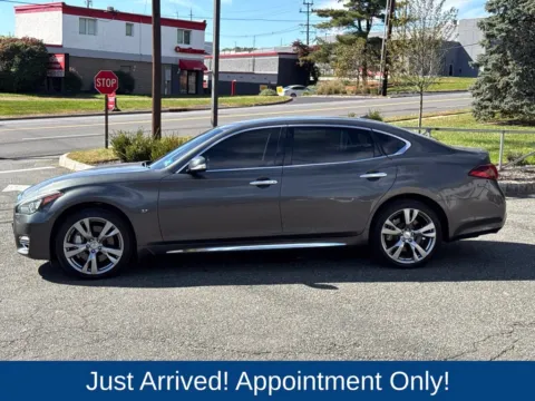 More photos of 2015 INFINITI Q70L 3.7X at CarLink Morristown, NJ
