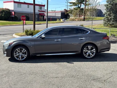 More photos of 2015 INFINITI Q70L 3.7X at CarLink Morristown, NJ