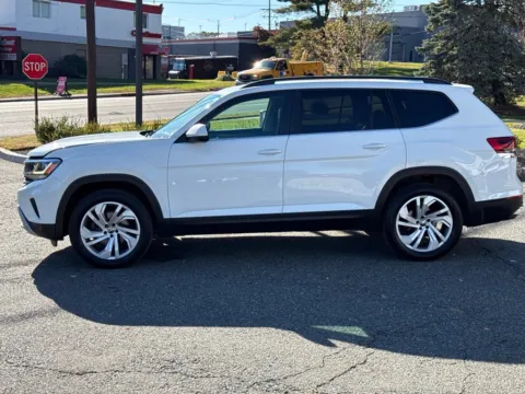More photos of 2021 Volkswagen Atlas 2.0T SE w/Technology at CarLink Morristown, NJ