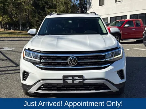 Photos of 2021 Volkswagen Atlas 2.0T SE w/Technology for sale in Morristown, NJ at CarLink Morristown
