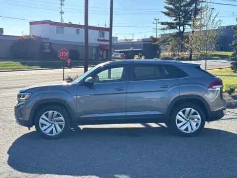 More photos of 2020 Volkswagen Atlas Cross Sport 3.6L V6 SE w/Technology at CarLink Morristown, NJ