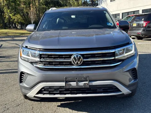 Photos of 2020 Volkswagen Atlas Cross Sport 3.6L V6 SE w/Technology for sale in Morristown, NJ at CarLink Morristown