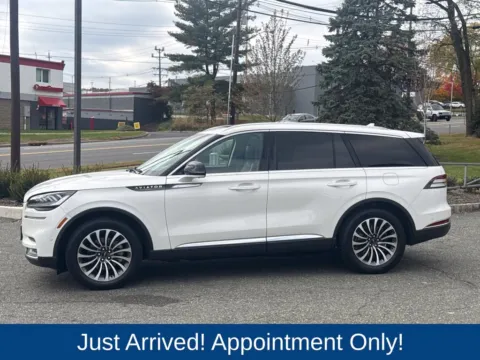 More photos of 2021 Lincoln Aviator Reserve at CarLink Morristown, NJ