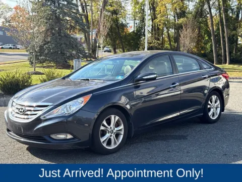 Another view of 2013 Hyundai Sonata Limited for sale in Morristown, NJ at CarLink Morristown