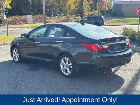 More photos of 2013 Hyundai Sonata Limited at CarLink Morristown, NJ