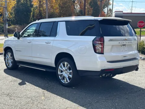 More photos of 2021 Chevrolet Suburban High Country at CarLink Morristown, NJ