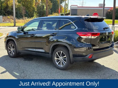 More photos of 2019 Toyota Highlander XLE at CarLink Morristown, NJ