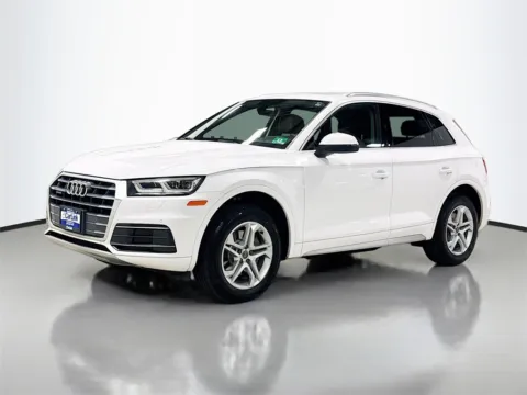 Another view of 2018 Audi Q5 2.0T Premium Plus for sale in Morristown, NJ at CarLink Morristown