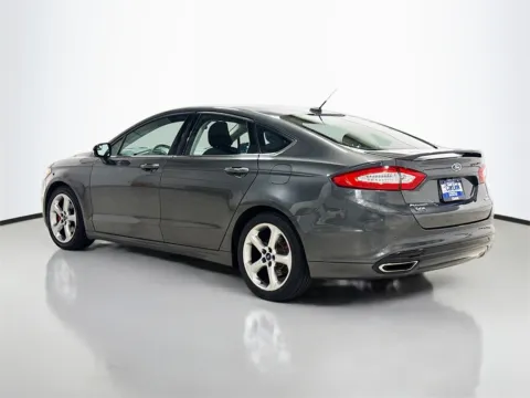 More photos of 2015 Ford Fusion SE at CarLink Morristown, NJ