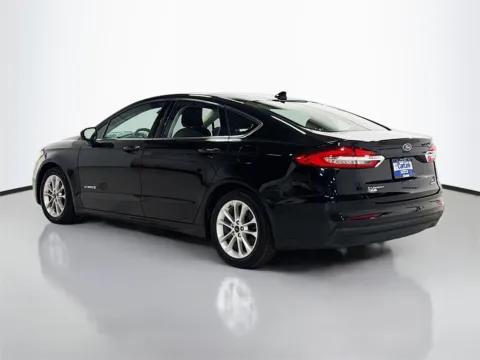 More photos of 2019 Ford Fusion Hybrid SE at CarLink Morristown, NJ