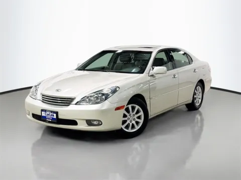 Another view of 2004 Lexus ES 330 for sale in Morristown, NJ at CarLink Morristown