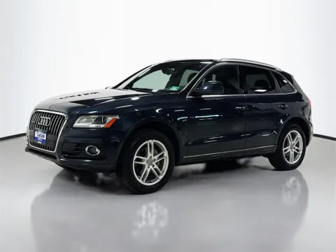 Another view of 2017 Audi Q5 2.0T Premium Plus for sale in Morristown, NJ at CarLink Morristown