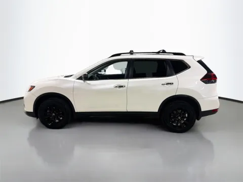 More photos of 2018 Nissan Rogue SV at CarLink Morristown, NJ