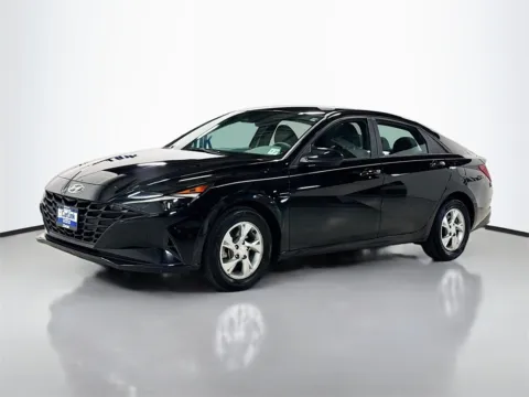 Another view of 2023 Hyundai Elantra SE for sale in Morristown, NJ at CarLink Morristown