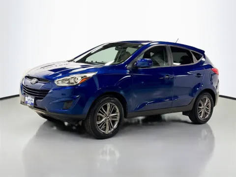 Another view of 2014 Hyundai Tucson GLS for sale in Morristown, NJ at CarLink Morristown