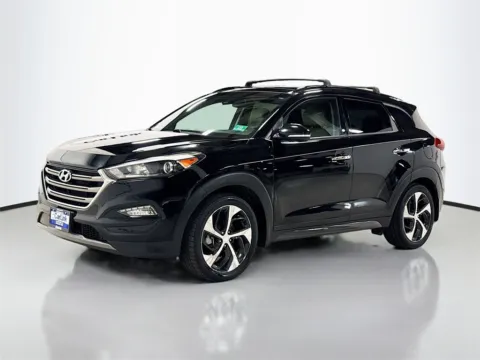 Another view of 2016 Hyundai Tucson Limited for sale in Morristown, NJ at CarLink Morristown