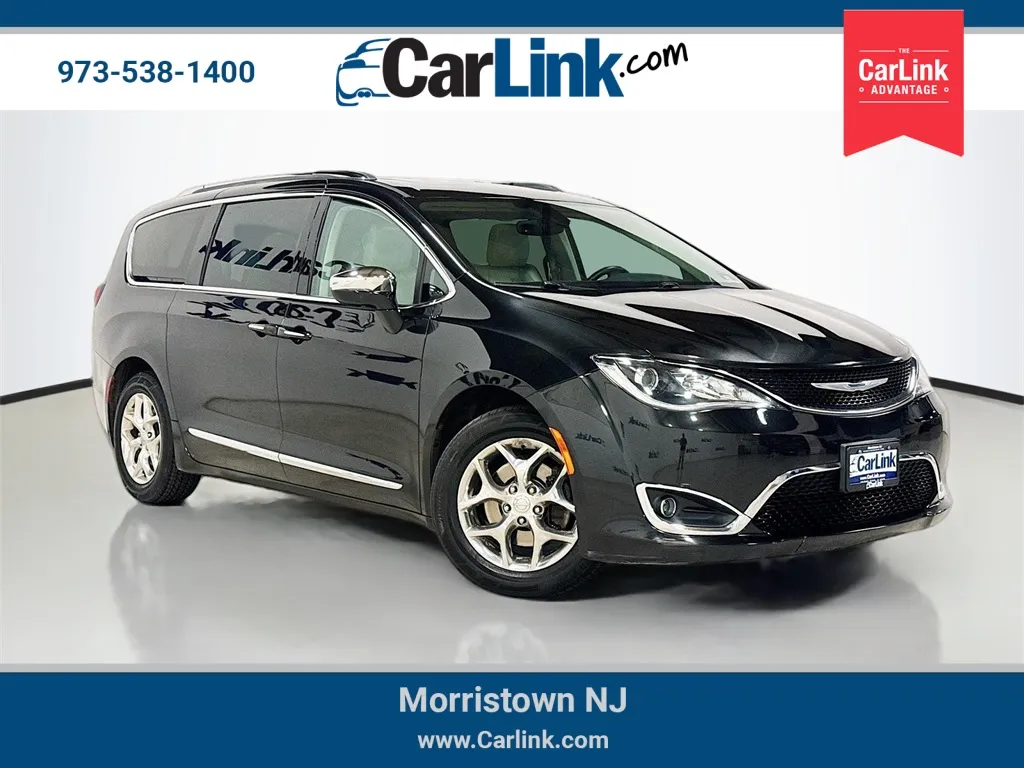 Black 2017 Chrysler Pacifica Limited for sale in Morristown, NJ