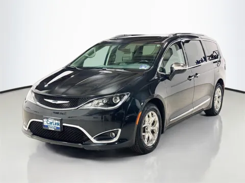 Another view of 2017 Chrysler Pacifica Limited for sale in Morristown, NJ at CarLink Morristown