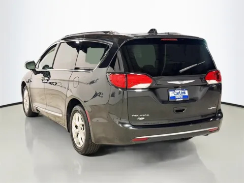 More photos of 2017 Chrysler Pacifica Limited at CarLink Morristown, NJ