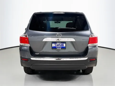 More photos of 2013 Toyota Highlander Base Plus V6 at CarLink Morristown, NJ