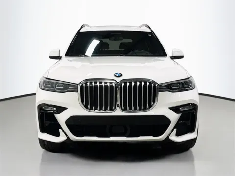 Photos of 2020 BMW X7 xDrive40i for sale in Morristown, NJ at CarLink Morristown
