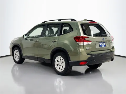 More photos of 2021 Subaru Forester at CarLink Morristown, NJ