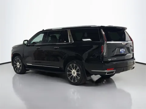 More photos of 2022 Cadillac Escalade ESV Luxury at CarLink Morristown, NJ