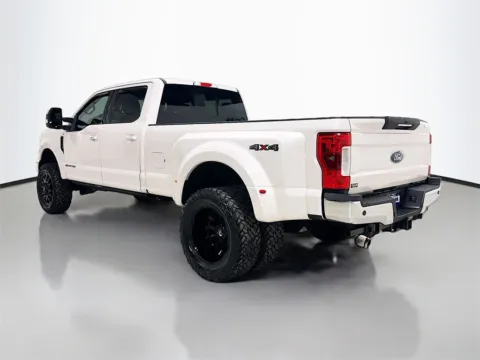 More photos of 2017 Ford F-350SD Lariat at CarLink Morristown, NJ