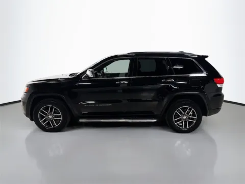 More photos of 2018 Jeep Grand Cherokee Limited at CarLink Morristown, NJ
