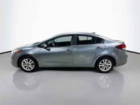 More photos of 2017 Kia Forte S at CarLink Morristown, NJ