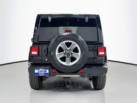 More photos of 2018 Jeep Wrangler Unlimited Sahara at CarLink Morristown, NJ