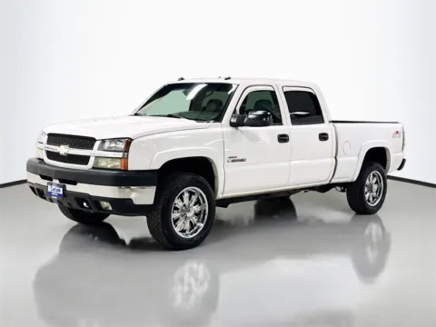 Another view of 2004 Chevrolet Silverado 2500HD LT for sale in Morristown, NJ at CarLink Morristown